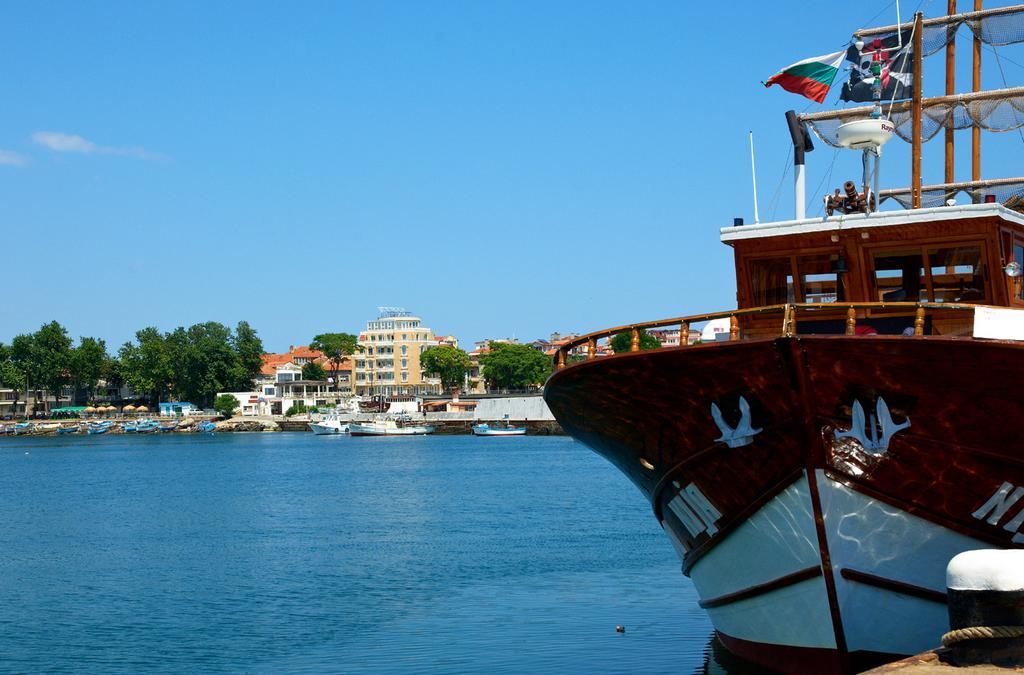 Family Hotel Paros Pomorie Szoba fotó